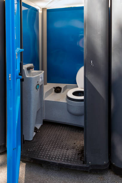 Portable Toilet Options We Offer in Fernandina Beach, FL